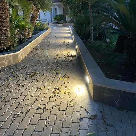 Alojamento de Acomodação e Pequeno-almoço Giardino Delle Zagare
