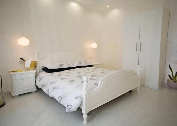 Giardino Delle Zagare * Βιέστε